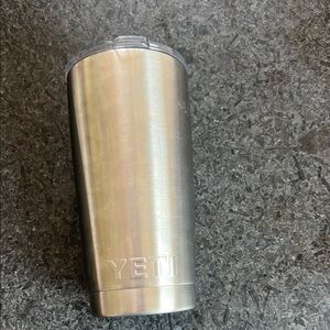 Yeti 16oz Silver Tumbler
